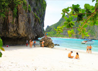 Private Speed Boat to Phi Phi Island : JC Tour